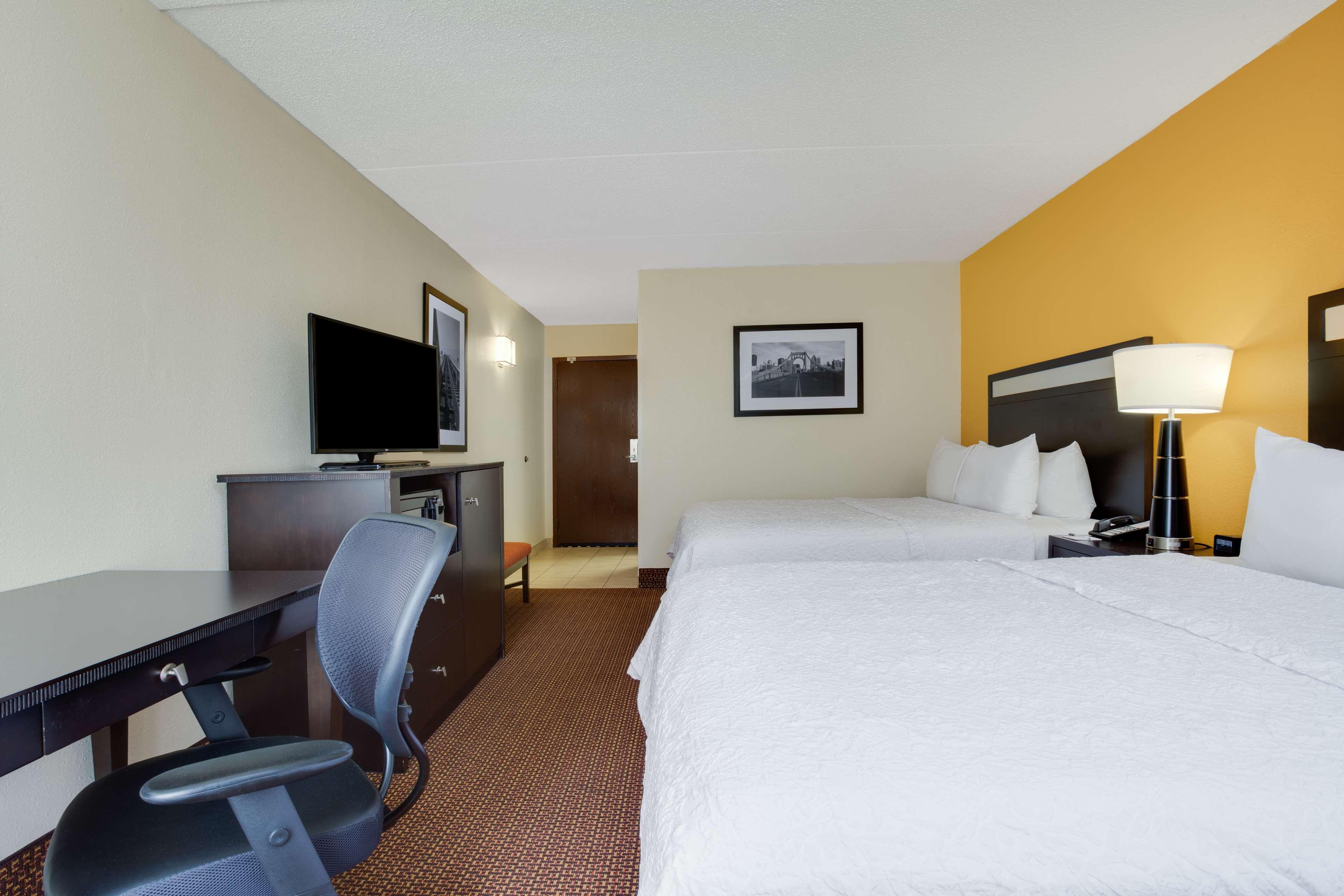 Hampton Inn Pittsburgh/West Mifflin Ngoại thất bức ảnh