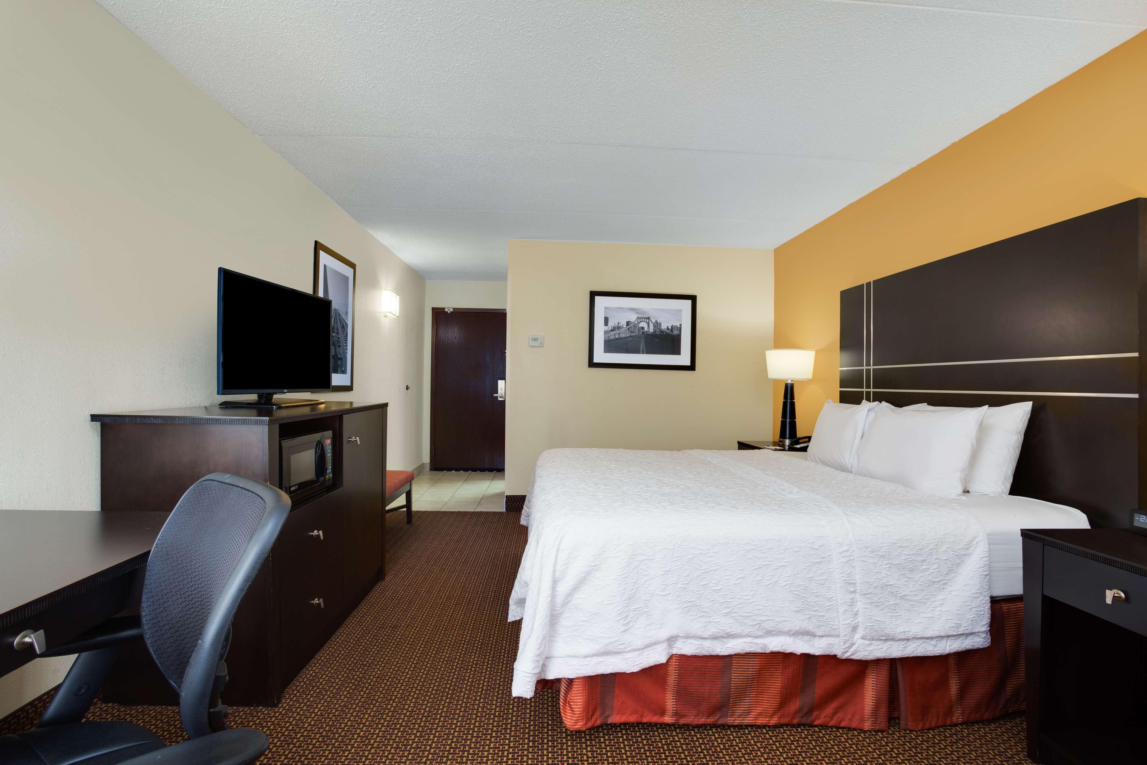 Hampton Inn Pittsburgh/West Mifflin Ngoại thất bức ảnh