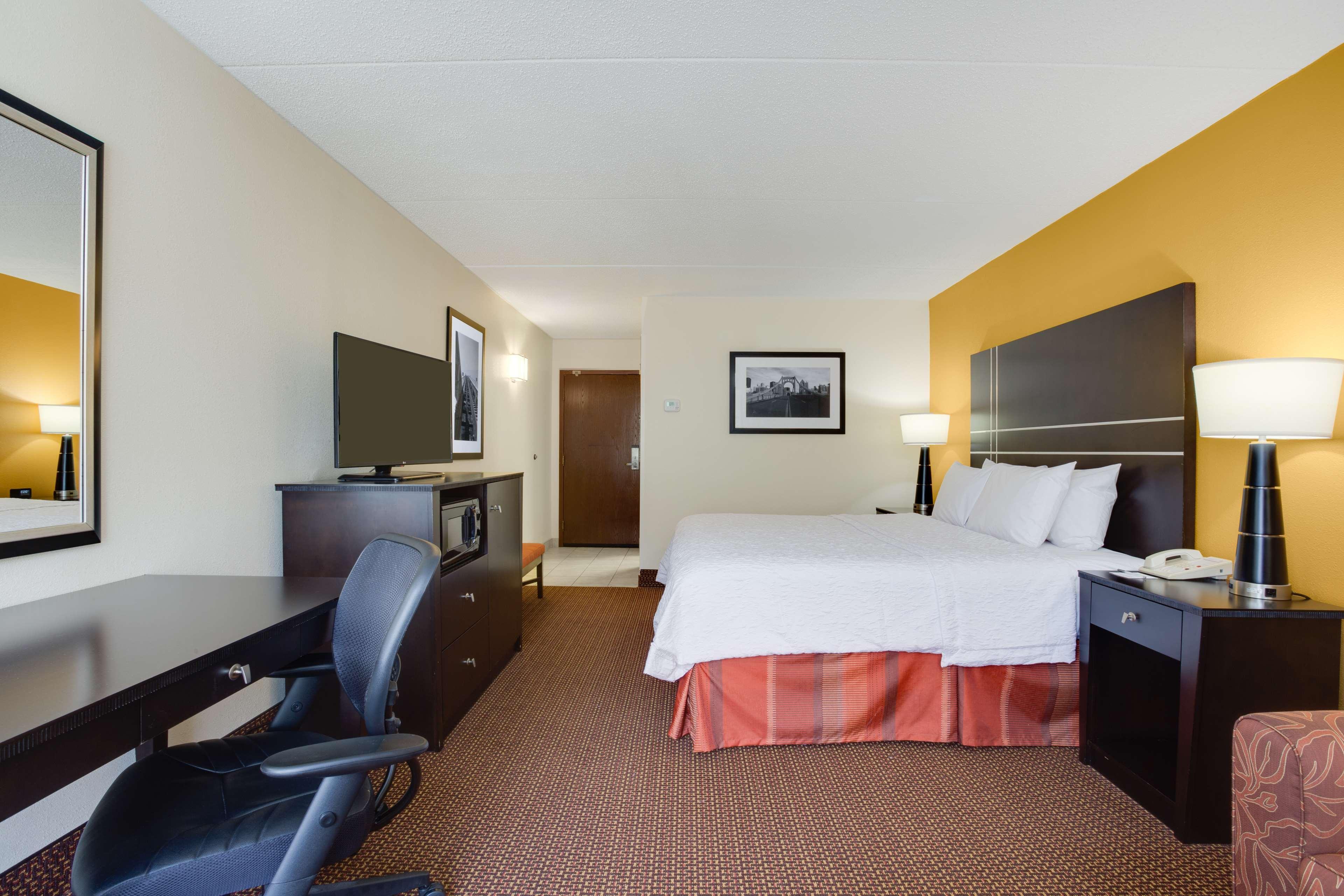 Hampton Inn Pittsburgh/West Mifflin Ngoại thất bức ảnh